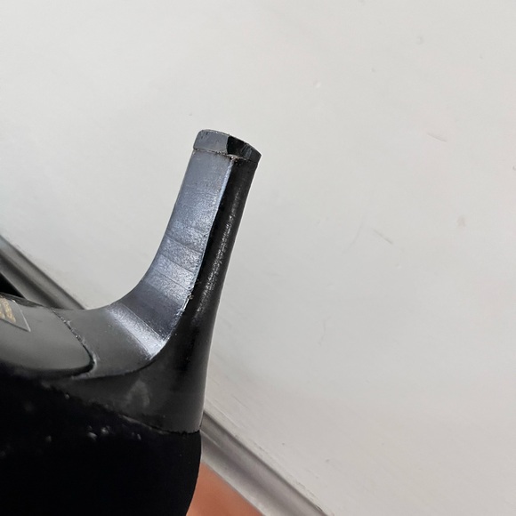 🌟🌟Black Heeled Ankle Boots with Pointed Toe and Slip-On Design - Picture 7 of 7